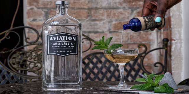 Cocktails in the City London summer cocktail bar